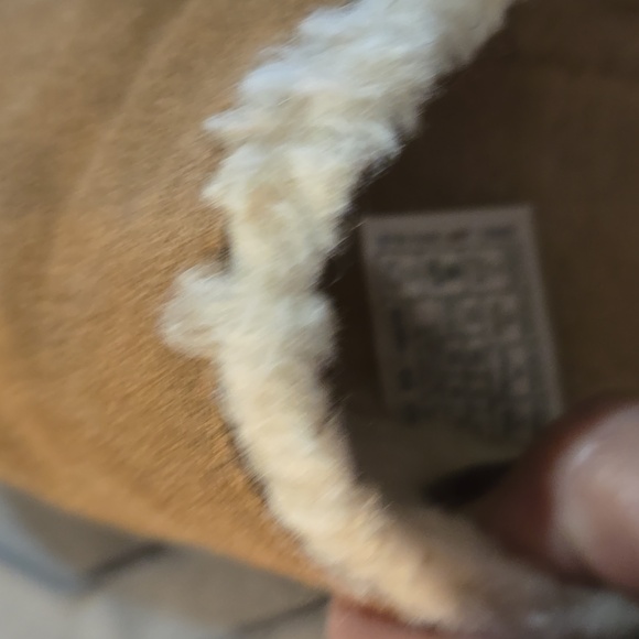 UGG Tan Shearling Slip-On Clogs Nwot Sz 7 - Picture 7 of 7